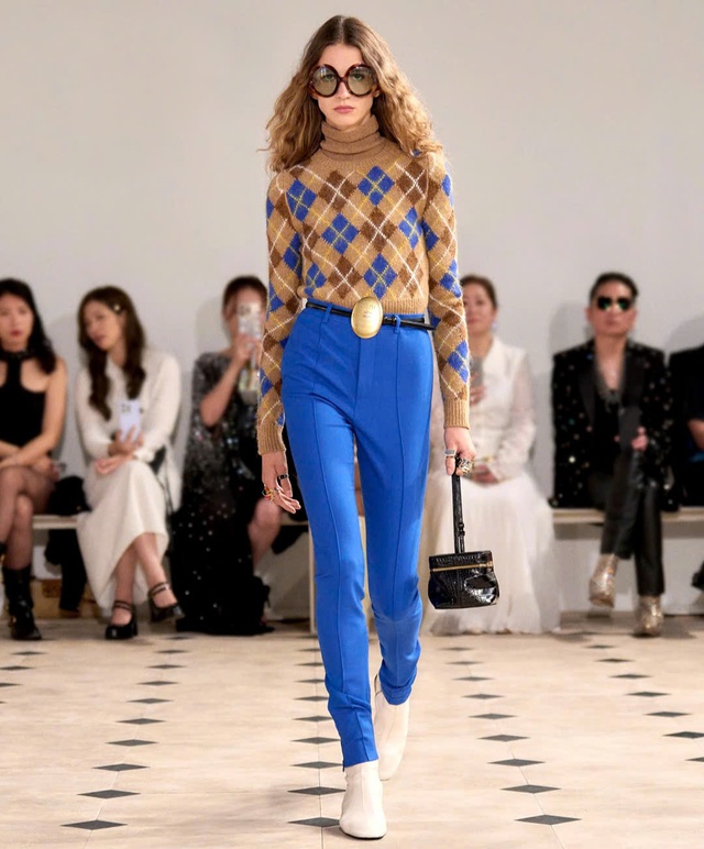 Váy áo retro lên ngôi trong những ng ngày cuối thu lãng mạn - Ảnh 2.