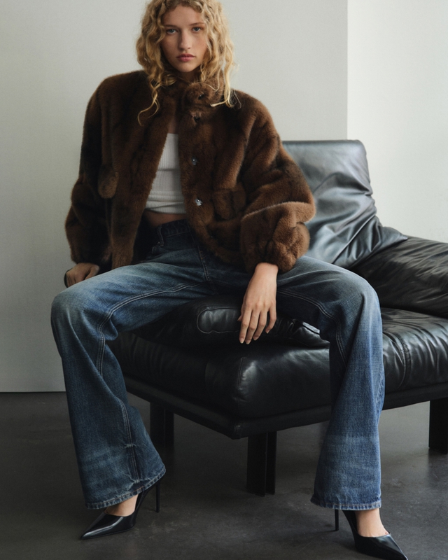 Những 'bản phối' với denim gây chú ý từ sự kiện đến đời sống thường nhật- Ảnh 11.