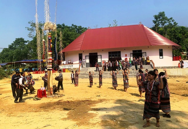 Những ân nhân thầm lặng của làng Cơ Tu ở Đà Nẵng: Hiến đất vì cộng đồng - Ảnh 1. Những ân nhân thầm lặng của làng Cơ Tu ở Đà Nẵng: Hiến đất vì cộng đồng - Ảnh 1.