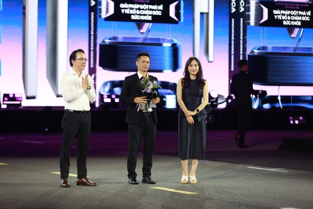 Hệ thống nhà thuốc và Trung tâm tiêm chủng Long Châu vinh danh tại Better Choice Awards 2025- Ảnh 3. Hệ thống nhà thuốc và Trung tâm tiêm chủng Long Châu vinh danh tại Better Choice Awards 2025- Ảnh 3.