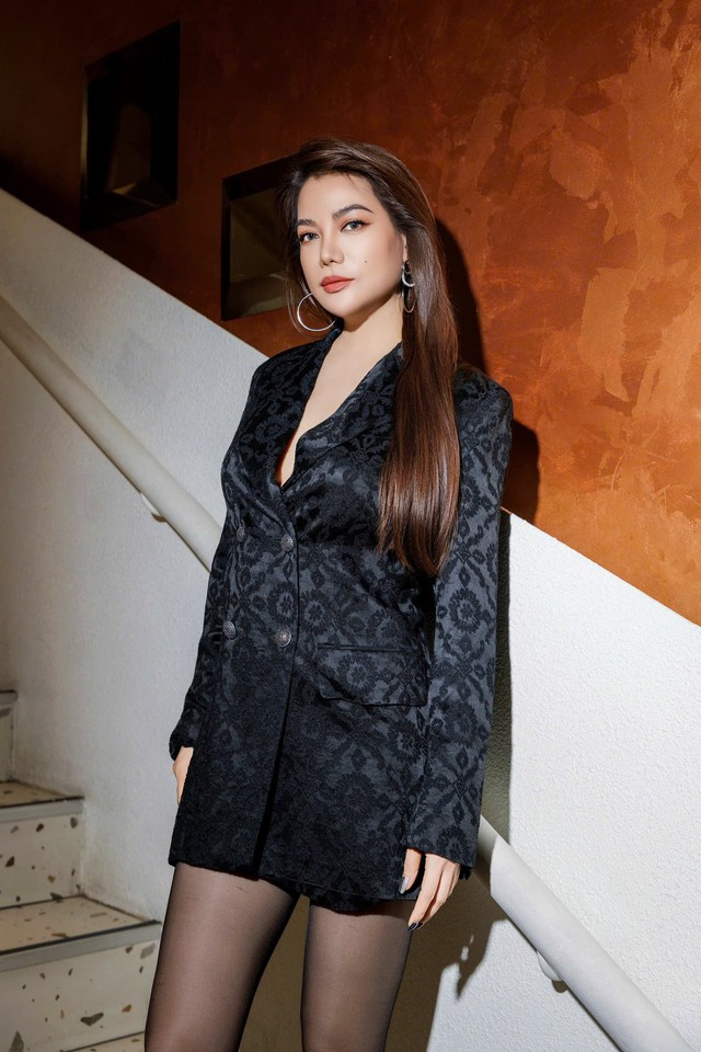 Trương Ngọc &Aacute;nh trẻ trung, quyến rũ ở tuổi U.50- Ảnh 7.