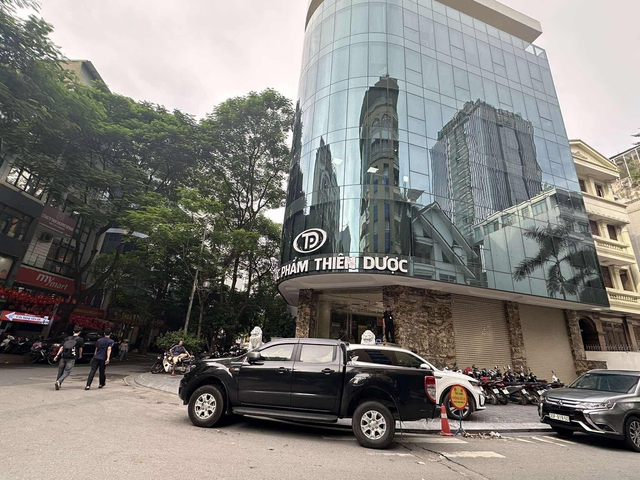 Nữ doanh nhân Hoàng Hường là ai? - Ảnh 2.