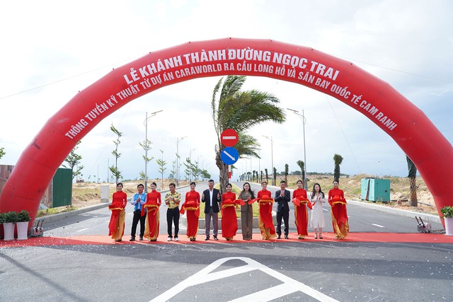 Thông xe tuyến đường kết nối CaraWorld đến sân bay quốc tế Cam Ranh- Ảnh 1.
