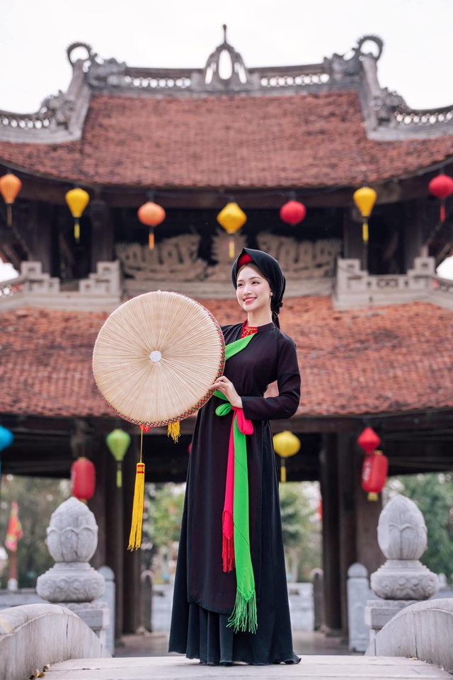 Hành trình lan tỏa tinh thần sống đẹp của ca sĩ Hòa Minzy - Ảnh 3.