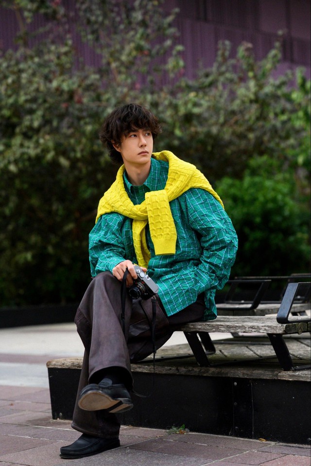 'Diệu tuyệt sư th&aacute;i' Huệ Anh Hồng: Biểu tượng thời trang ở tuổi 65 - Ảnh 7.