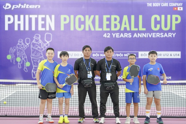Ươm mầm cho c&aacute;c t&agrave;i năng nh&iacute; ở giải pickleball Phiten Cup 2025- Ảnh 4.