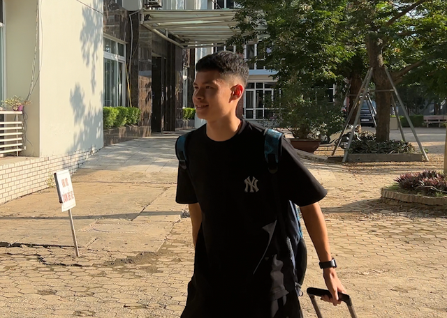 Trần Thành Trung ‘sánh bước’ cùng Vadim Nguyễn hội quân U.23 Việt Nam, Lý Đức vội tập gym- Ảnh 4. Trần Thành Trung ‘sánh bước’ cùng Vadim Nguyễn hội quân U.23 Việt Nam, Lý Đức vội tập gym- Ảnh 4.