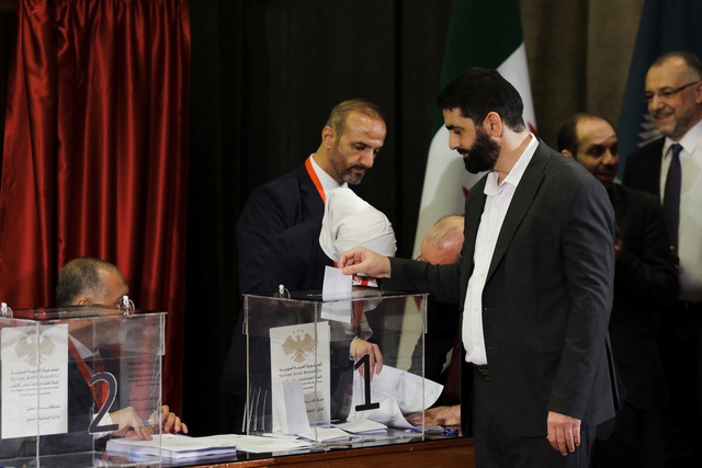 Syria lần đầu bầu cử sau khi ch&iacute;nh quyền al-Assad sụp đổ- Ảnh 1.