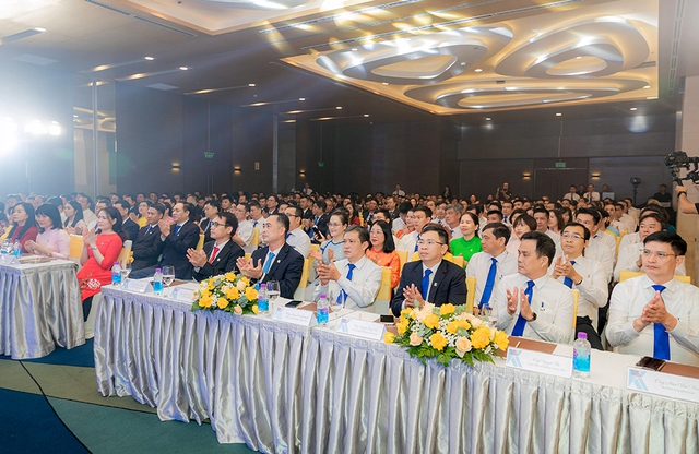 Khatoco tôn vinh và tri ân người lao độ…