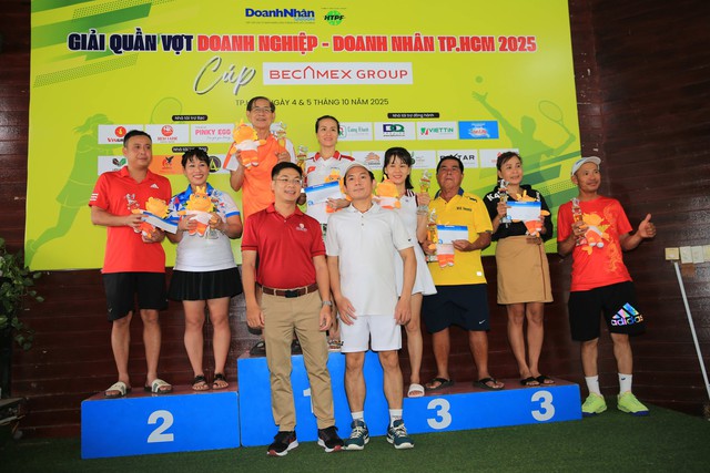 Nhiều khoảnh khắc th&uacute; vị giải quần vợt doanh nghiệp-doanh nh&acirc;n TP.HCM mở rộng 2025- Ảnh 9.
