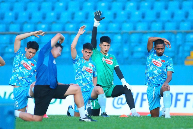 Đội tuyển Việt Nam trở lại đầy khí thế: Còn đá mấy trận ở vòng loại Asian Cup, xem kênh nào?- Ảnh 1. Đội tuyển Việt Nam trở lại đầy khí thế: Còn đá mấy trận ở vòng loại Asian Cup, xem kênh nào?- Ảnh 1.