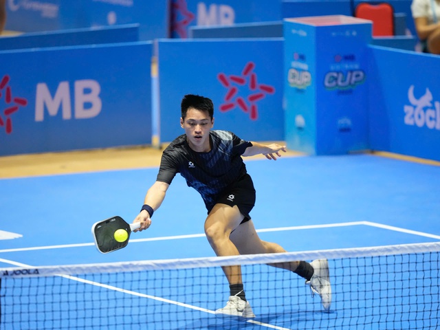 Trương Vinh Hiển l&ecirc;n tiếng sau trận đấu g&acirc;y tranh c&atilde;i với L&yacute; Ho&agrave;ng Nam: &lsquo;Em xin lỗi&hellip;&rsquo;- Ảnh 1.