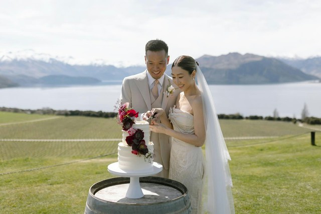 'Thị hậu' Hồ Định H&acirc;n kết h&ocirc;n ở tuổi 44 - Ảnh 1.