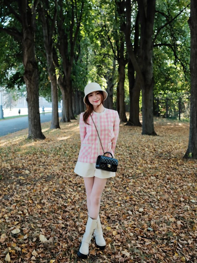 Cân mọi phong cách, từ dịu dàng đến cá tính với họa tiết gingham- Ảnh 4. Cân mọi phong cách, từ dịu dàng đến cá tính với họa tiết gingham- Ảnh 4.