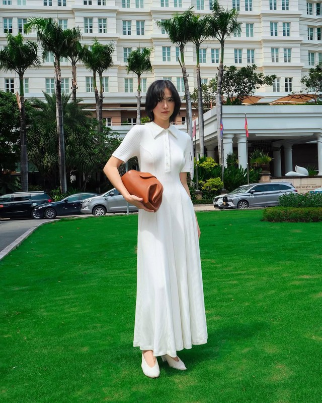 Phong cách monochromatic tạo nên dấu ấn thanh lịch- Ảnh 4. Phong cách monochromatic tạo nên dấu ấn thanh lịch- Ảnh 4.