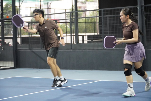 Kiếm h&agrave;ng chục triệu đồng mỗi th&aacute;ng với dịch vụ cho thu&ecirc; trang phục chơi pickleball - Ảnh 4.