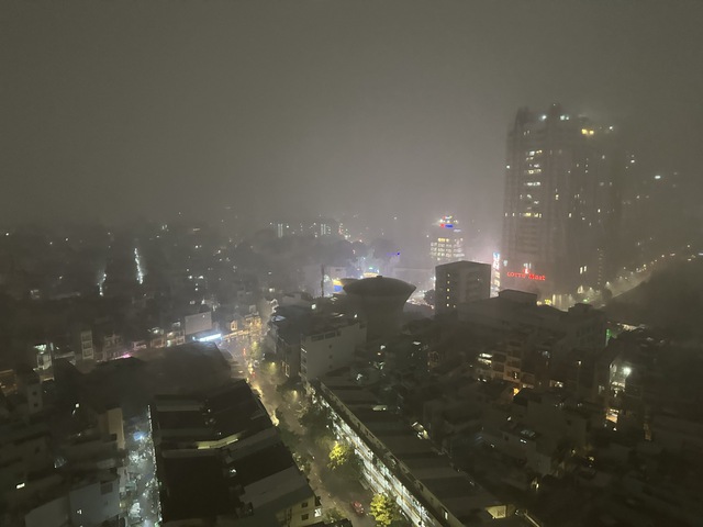 Đêm Trung thu, TP.HCM bất ngờ xuất hiện mưa giông rất mạnh
- Ảnh 9.