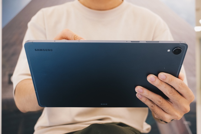 Galaxy Tab S11 series và thực tế sử dụng trong môi trường làm việc di động - Ảnh 1. Galaxy Tab S11 series và thực tế sử dụng trong môi trường làm việc di động - Ảnh 1.