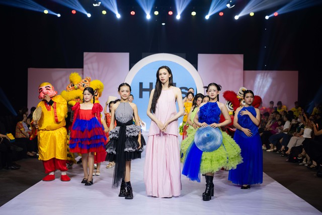 Thời trang nghề&nghiệp: Ký ức Trung thu qua các bộ sưu tập độc đáo - Ảnh 10.