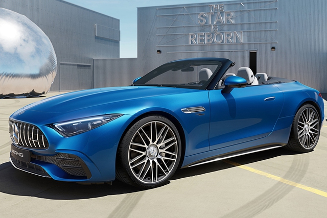 Mercedes-Benz lại xả h&agrave;ng, bộ đ&ocirc;i &lsquo;xe chơi&rsquo; giảm gi&aacute; hơn 1 tỉ đồng - Ảnh 2.