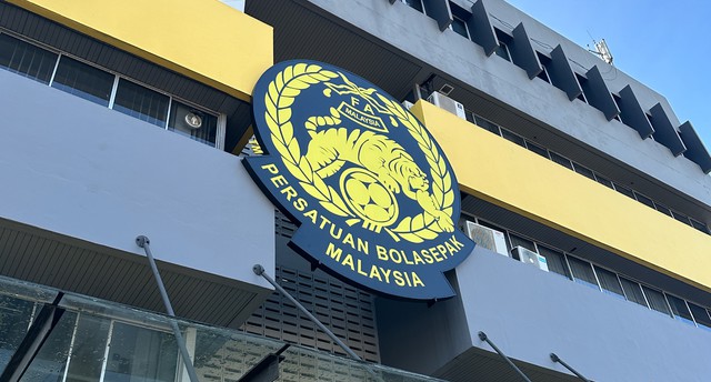 Bóng đá Malaysia đang đi nước cờ sai, v…