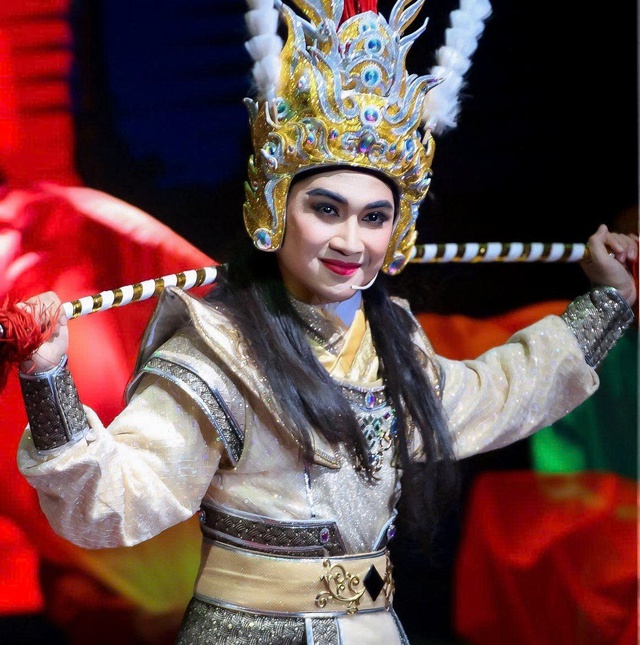 'Hậu duệ' 26 tuổi của nghệ sĩ B&igrave;nh Tinh- Ảnh 4.