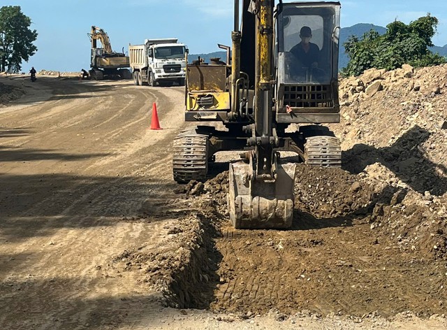Cận cảnh quá trình nâng cấp QL28B chậm tiến độ tại Lâm Đồng- Ảnh 9.