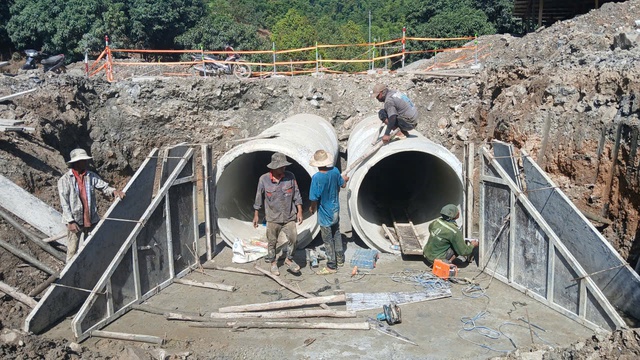 Cận cảnh quá trình nâng cấp QL28B chậm tiến độ tại Lâm Đồng- Ảnh 5.