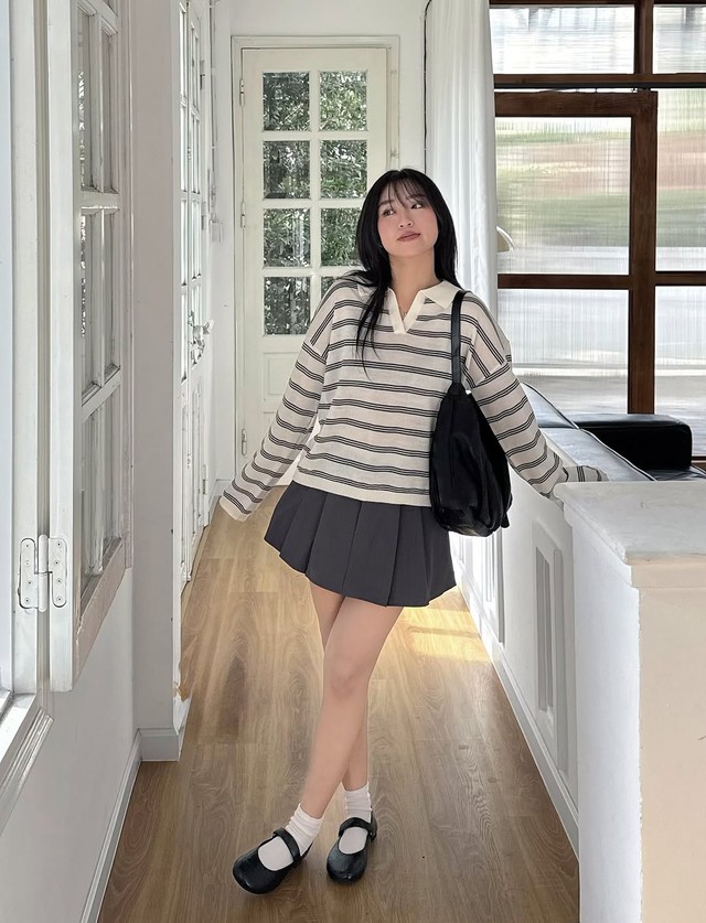 Áo polo tay dài, 'điểm sáng' cho phong cách đời thường sành điệu- Ảnh 2. Áo polo tay dài, 'điểm sáng' cho phong cách đời thường sành điệu- Ảnh 2.