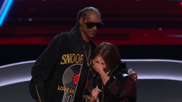 Cô nhận được nhiều lời khích lệ từ huấn luyện viên Snoop Dogg