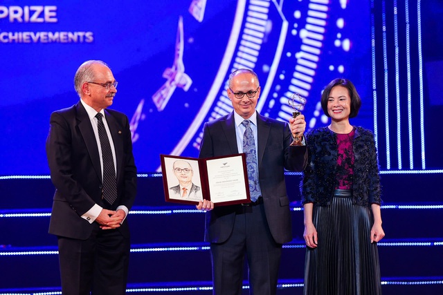 Chủ nhân Giải thưởng VinFuture nhận Giải Nobel Hóa học 2025- Ảnh 2.