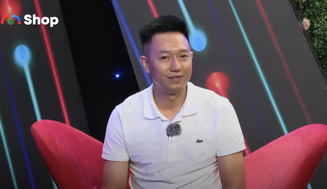 Chàng trai U.40 vỡ òa khi chinh phục được cô giáo xinh đẹp - Ảnh 2.