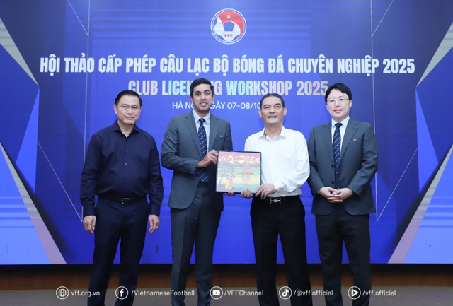 AFC xuất hiện ở sự kiện nóng của VFF, nói lời đặc biệt cho bóng đá Việt Nam- Ảnh 1. AFC xuất hiện ở sự kiện nóng của VFF, nói lời đặc biệt cho bóng đá Việt Nam- Ảnh 1.