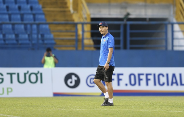 Xuất hiện nhiều tình tiết lạ trước thềm trận đội tuyển Việt Nam đấu Nepal - Ảnh 8. Xuất hiện nhiều tình tiết lạ trước thềm trận đội tuyển Việt Nam đấu Nepal - Ảnh 8.