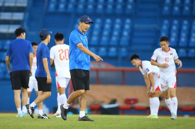 Xuất hiện nhiều tình tiết lạ trước thềm trận đội tuyển Việt Nam đấu Nepal - Ảnh 6. Xuất hiện nhiều tình tiết lạ trước thềm trận đội tuyển Việt Nam đấu Nepal - Ảnh 6.