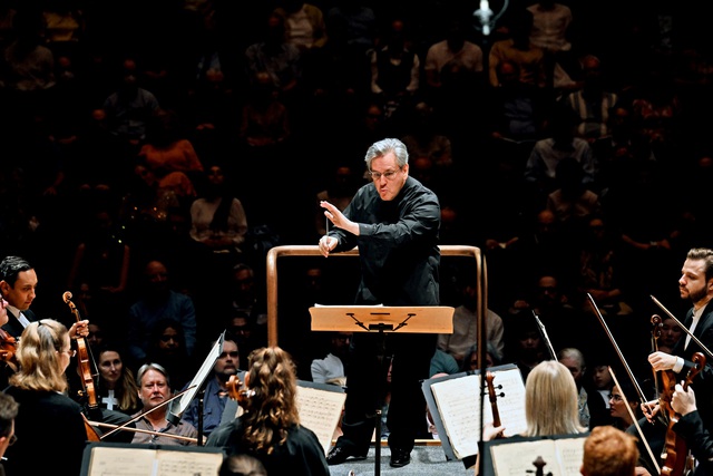 Những điều khiến VACC 2025 trở thành mùa hòa nhạc đỉnh cao không thể bỏ lỡ - Ảnh 2. Những điều khiến VACC 2025 trở thành mùa hòa nhạc đỉnh cao không thể bỏ lỡ - Ảnh 2.