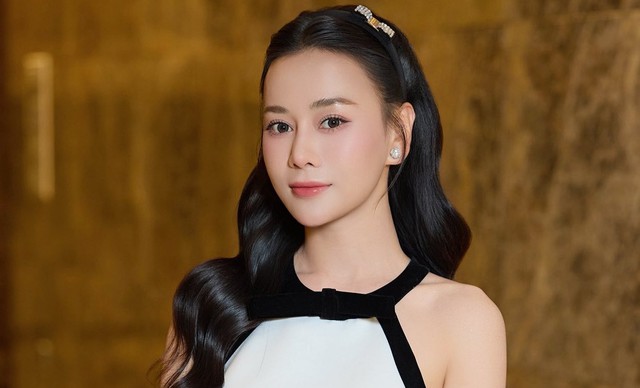 

Ngoài hoạt động trong lĩnh vực nghệ thuật, Phương Oanh còn gây chú ý bởi cuộc hôn nhân với Shark Bình  
