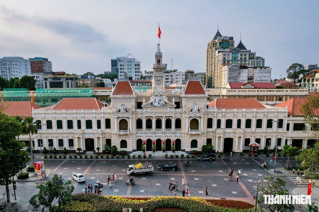 TP.HCM đặt mục tiêu 100% chủ tịch phường, xã không là người địa phương - Ảnh 1.
