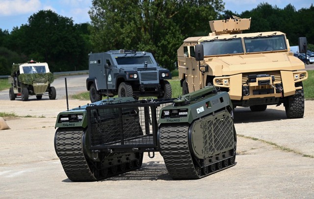 - Ảnh 4. - Ảnh 4.