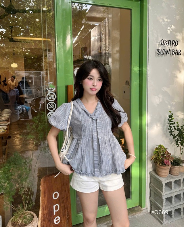 'Cân' mọi phong cách chỉ với áo babydoll linh hoạt- Ảnh 4.