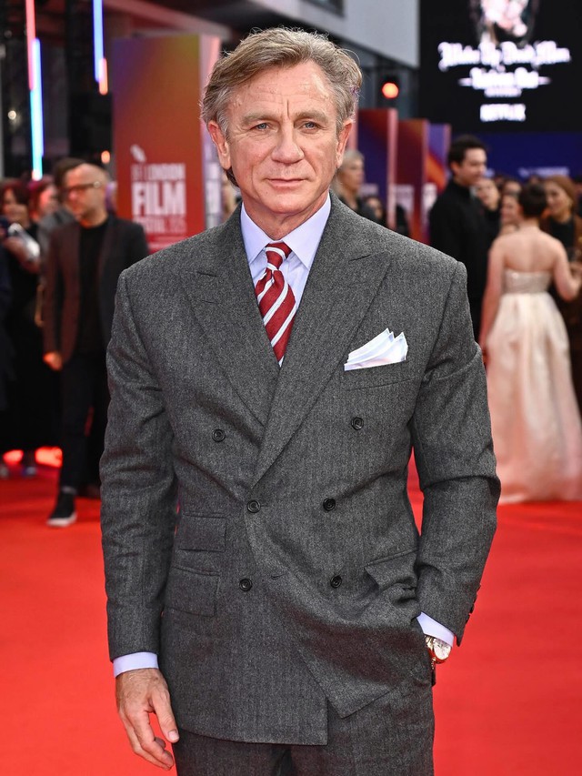 Sự thay đổi phong cách đáng kinh ngạc của 'Điệp viên 007' Daniel Craig - Ảnh 2.