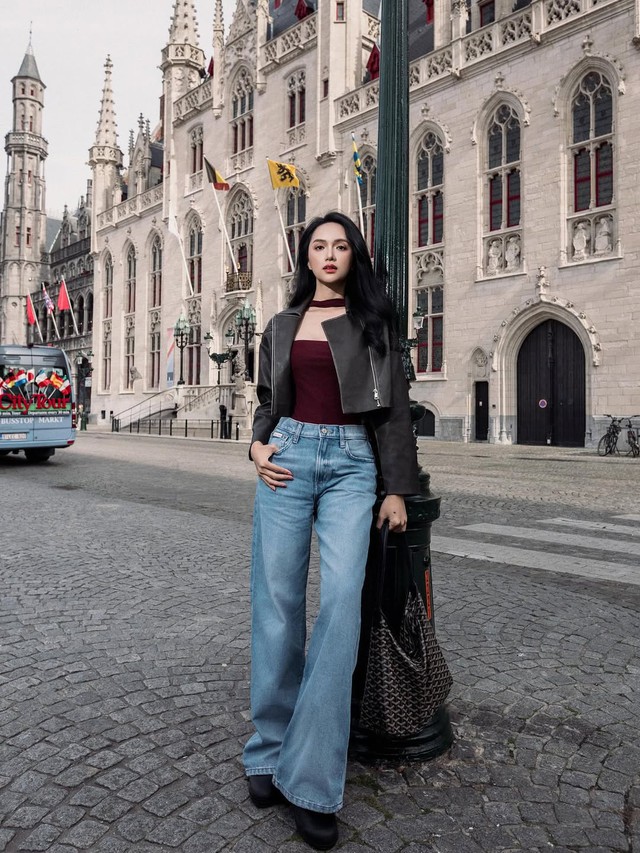 Áo khoác dáng ngắn, món đồ tôn dáng sành điệu nhất đường phố thu đông- Ảnh 4.