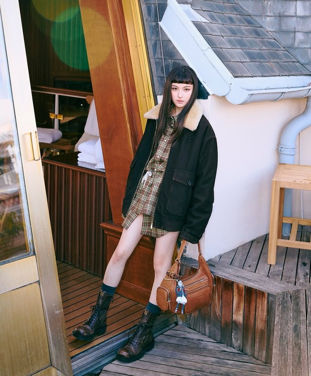 Làm chủ phong cách đường phố với cách diện áo khoác sành điệu này - Ảnh 2.