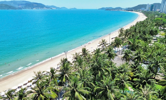 Khánh Hòa đấu giá khu đất vàng ven biển Trần Phú phục vụ cộng đồng - Ảnh 1.