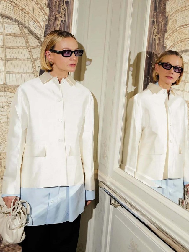 Áo khoác dáng ngắn, món đồ tôn dáng sành điệu nhất đường phố thu đông- Ảnh 9.