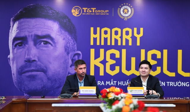 HLV Hà Nội Harry Kewell: ‘Có Robbie Fowler là bạn thân, tôi sẽ hiểu hơn bóng đá châu Á’ - Ảnh 6. HLV Hà Nội Harry Kewell: ‘Có Robbie Fowler là bạn thân, tôi sẽ hiểu hơn bóng đá châu Á’ - Ảnh 6.