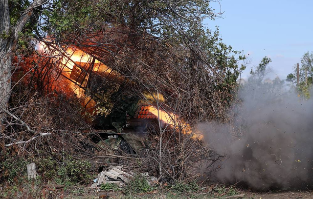 Chiến sự Ukraine ngày 1 . 324 Thông tin trái chiều giữa Moscow và Kyiv - Ảnh 1.