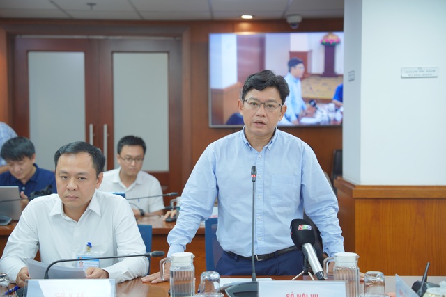 Lương tối thiểu năm 2026: TP.HCM đề xuất nâng phân vùng, lao động sắp tăng lương?- Ảnh 1.