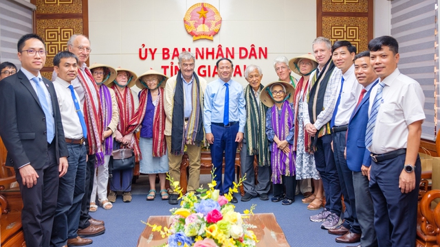 GS Nobel vật lý Serge Haroche: Hãy để người trẻ tự do sáng tạo- Ảnh 2. GS Nobel vật lý Serge Haroche: Hãy để người trẻ tự do sáng tạo- Ảnh 2.