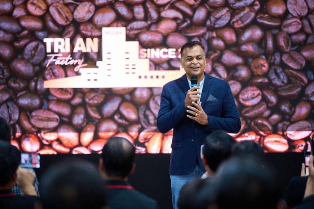 Nestlé Việt Nam tôn vinh nông dân canh tác cà phê bền vững
- Ảnh 1.
Nestlé Việt Nam tôn vinh nông dân canh tác cà phê bền vững
- Ảnh 1.